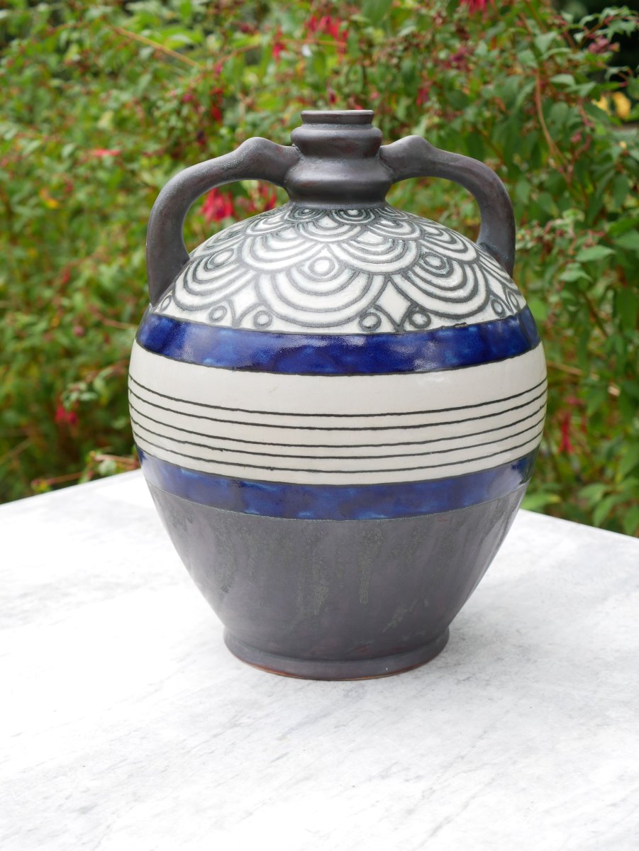 Large Art Deco Glazed Stoneware Pitcher By Louis Garin, Hb Quimper, Odetta 931-1477, 32 Cm, Ifs26ode001