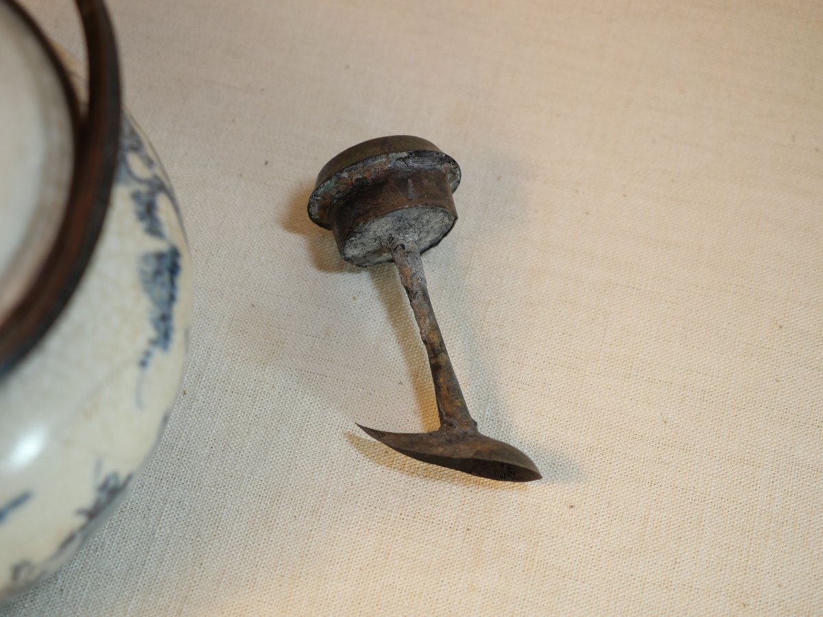 19th-century Blue-and-white Painted Earthenware Opium Pipe Holder - Blo24opi001-photo-4