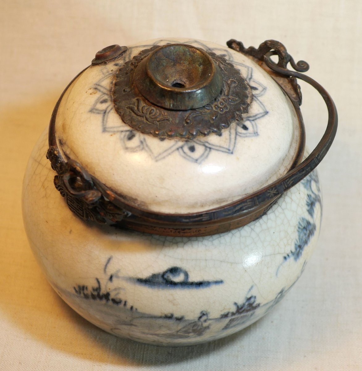 19th-century Blue-and-white Painted Earthenware Opium Pipe Holder - Blo24opi001