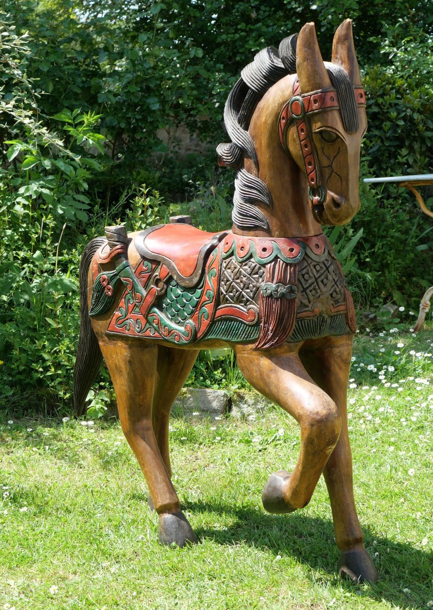 Grand cheval cérémoniel en bois sculpté et polychrome – Inde, probablement Rajasthan  Spectacul-photo-4