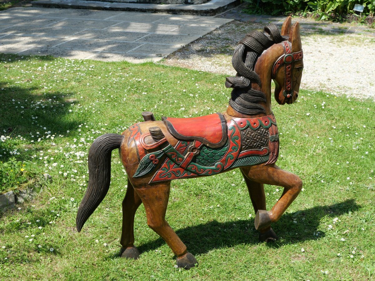 Grand cheval cérémoniel en bois sculpté et polychrome – Inde, probablement Rajasthan  Spectacul-photo-6