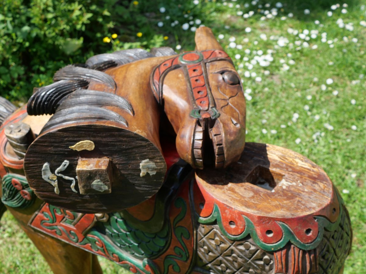 Grand cheval cérémoniel en bois sculpté et polychrome – Inde, probablement Rajasthan  Spectacul-photo-7