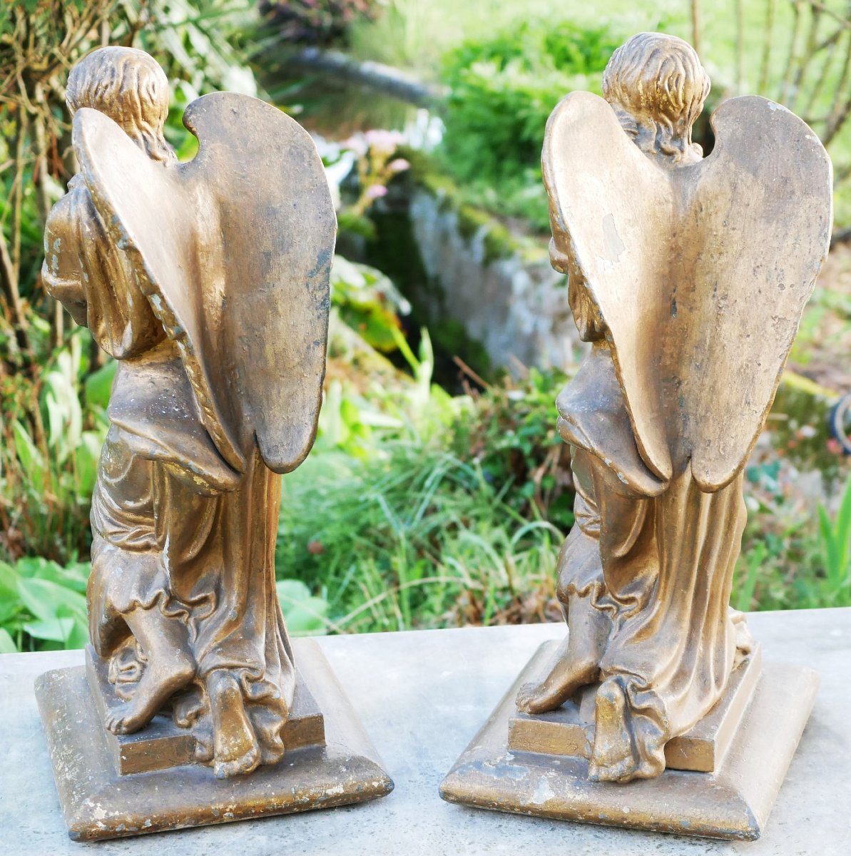 Pair Of Worshiping Angels Made Of Cast Iron — Antique Altar Sculpture — Cou23ang001-photo-2