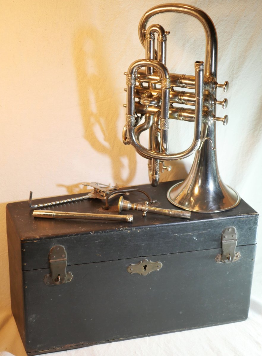 Cornet à pistons A. MAGNE – Cherbourg  Ancienne Maison Chevrier fondée en 1854  SDC25COR001
