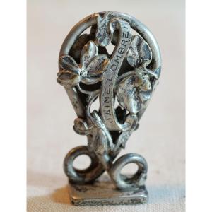 Cachet Art Nouveau en métal argenté – Initiales KP – "J'aime l'ombre" Fleur de lis – Décor élég