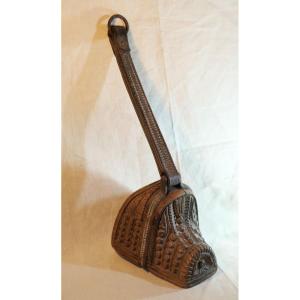 Sabot d'étrier bois sculpté — Amérique du Sud, tradition coloniale espagnole — XIXe LIS25ETR001