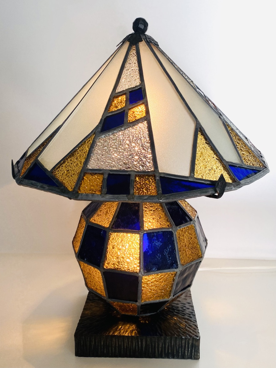 Rare lampe fer forgé et vitraux 1900 Alphonse Louis Calmels