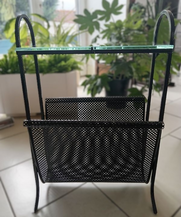 Porte revues en métal années 1950 attribué à Mathieu MATEGOT