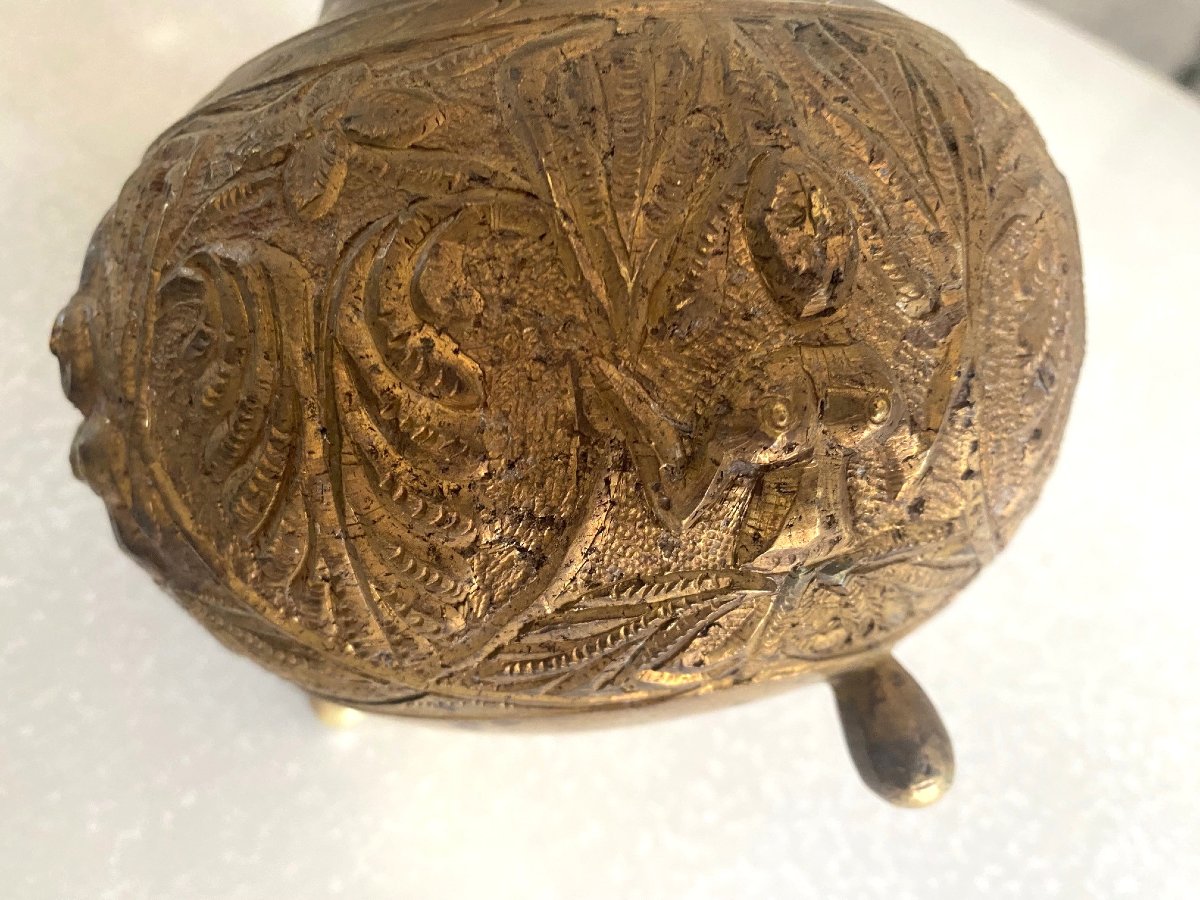 Antique Lota Pot From India Or Sri Lanka, Made Of Bronze - Ceremonial Pot With A Handle-photo-4