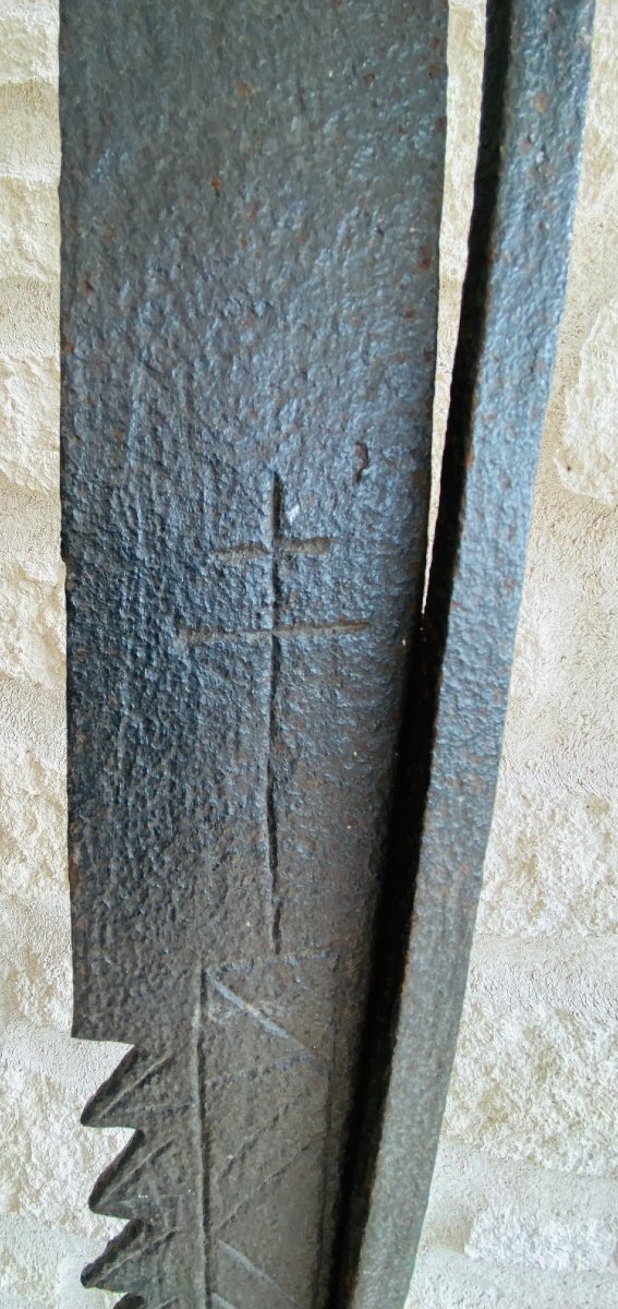 Crémaillère de cheminée en fer forgé d'époque 17ème siècle - Croix de Lorraine-photo-2