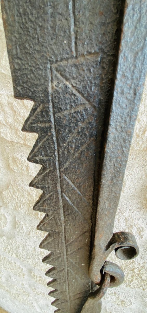 Crémaillère de cheminée en fer forgé d'époque 17ème siècle - Croix de Lorraine-photo-4
