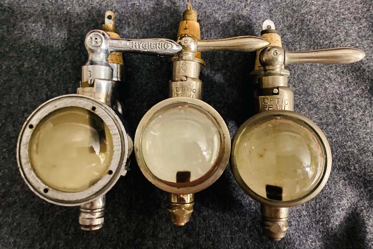Set Of 3 Vintage Whiskey Or Gin Pourers From An English Pub, Circa The 1920s–1930s-photo-4