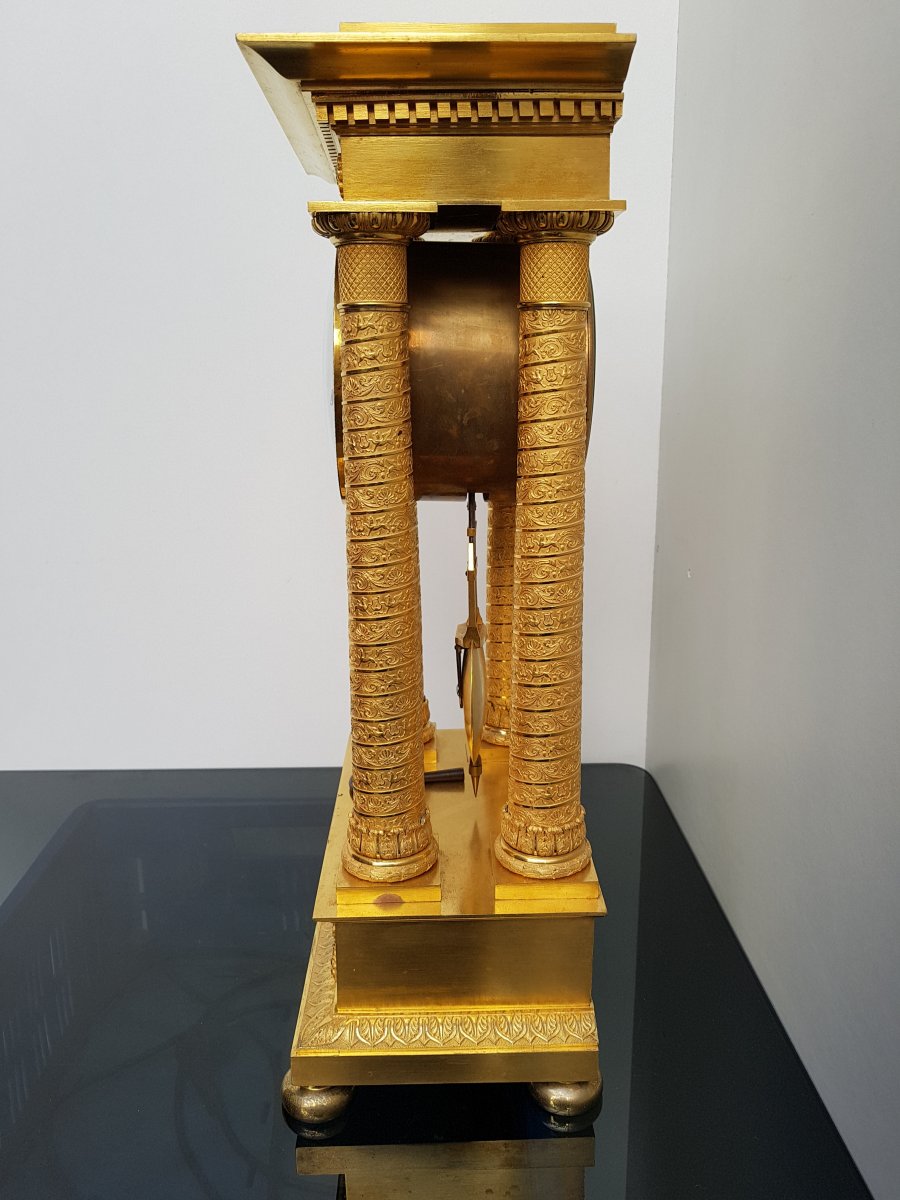 Empire Columns Pendulum-photo-3