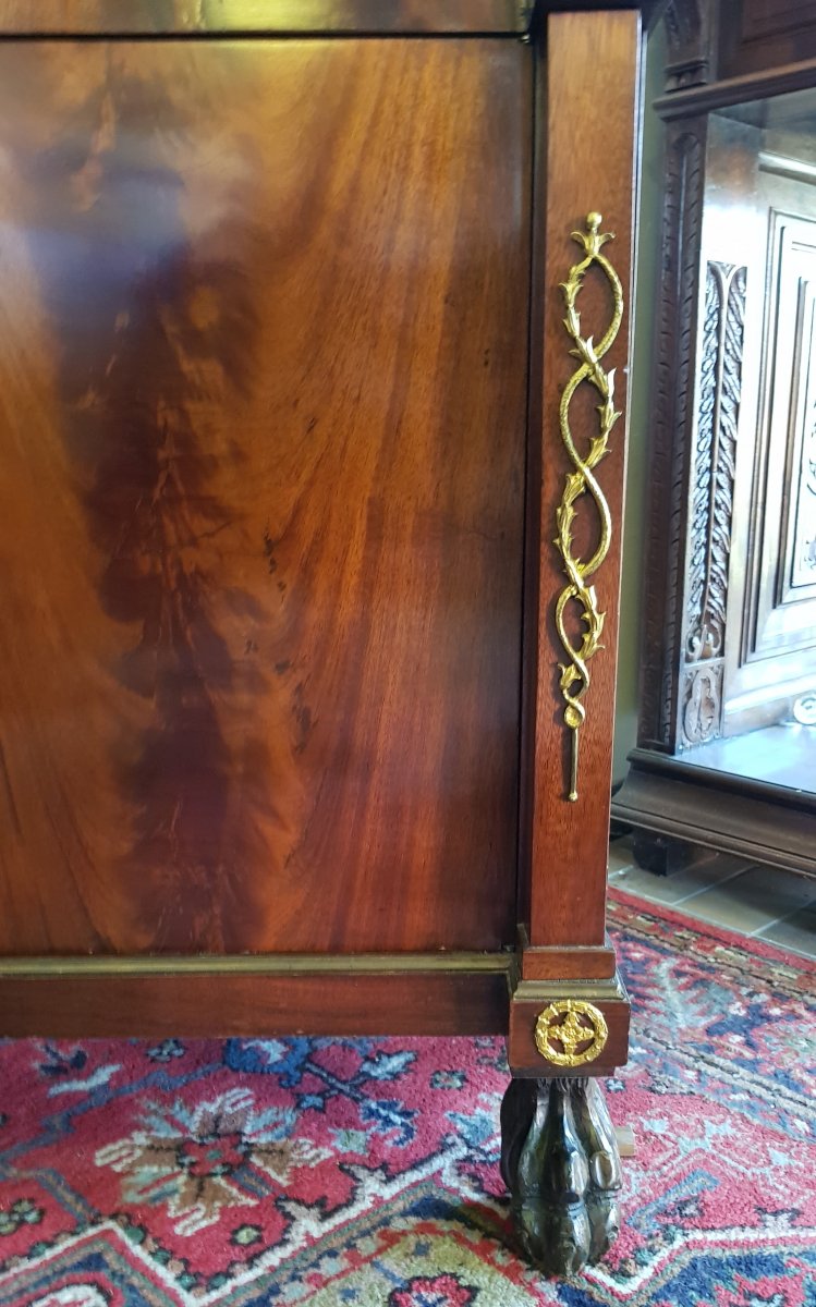 Empire Secretary-photo-2