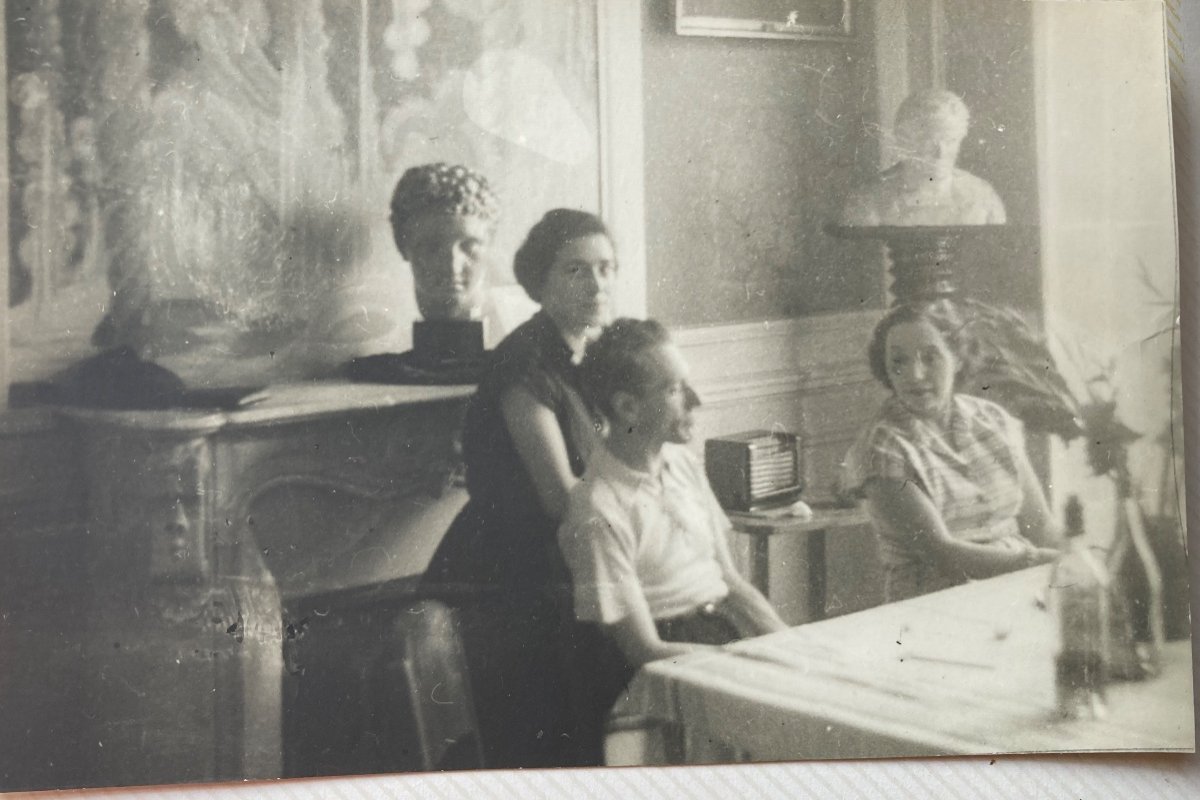 Photos de Victor Daumas Et Agnès Gil, Peintres