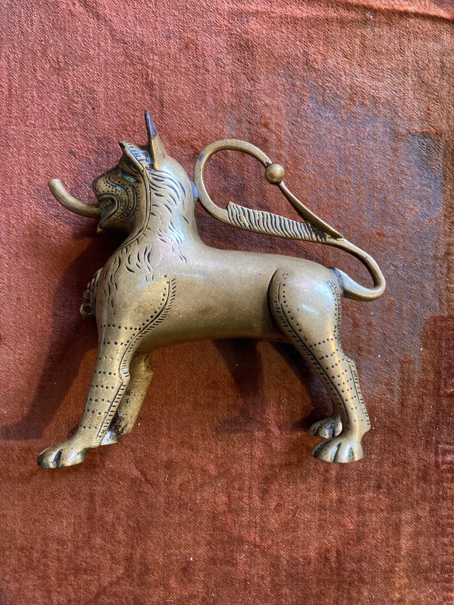 Aquamanile-photo-4