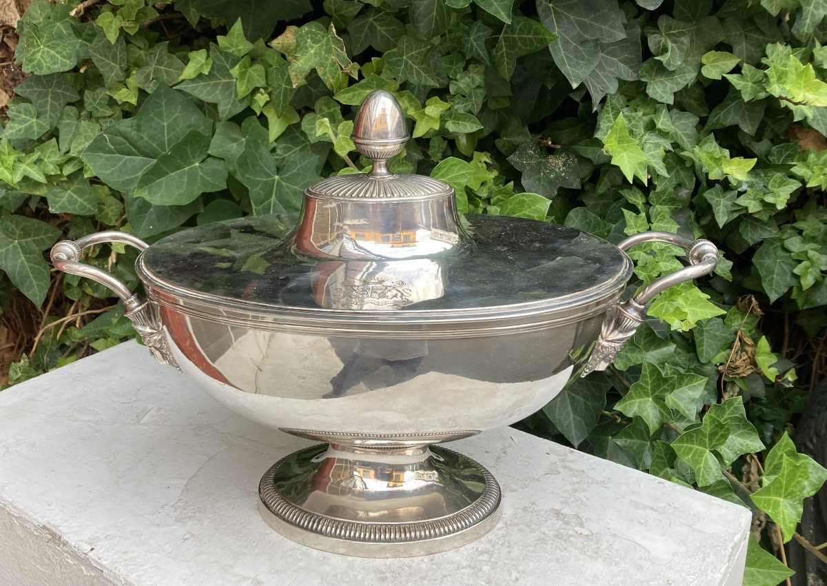 Soup Tureen With The Roffignac Coat Of Arms