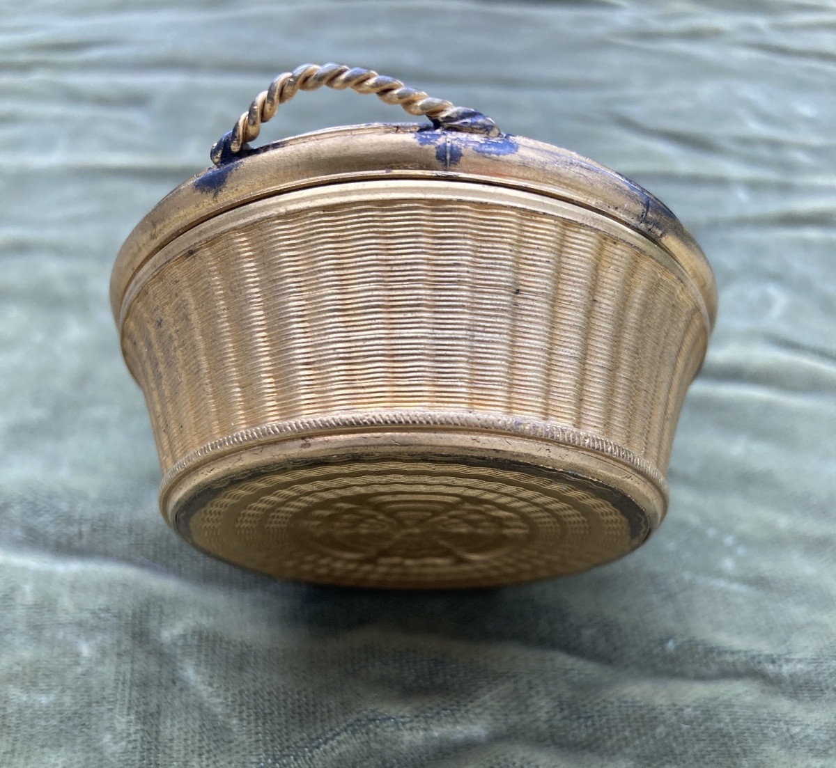 Small Enamel Box -photo-3
