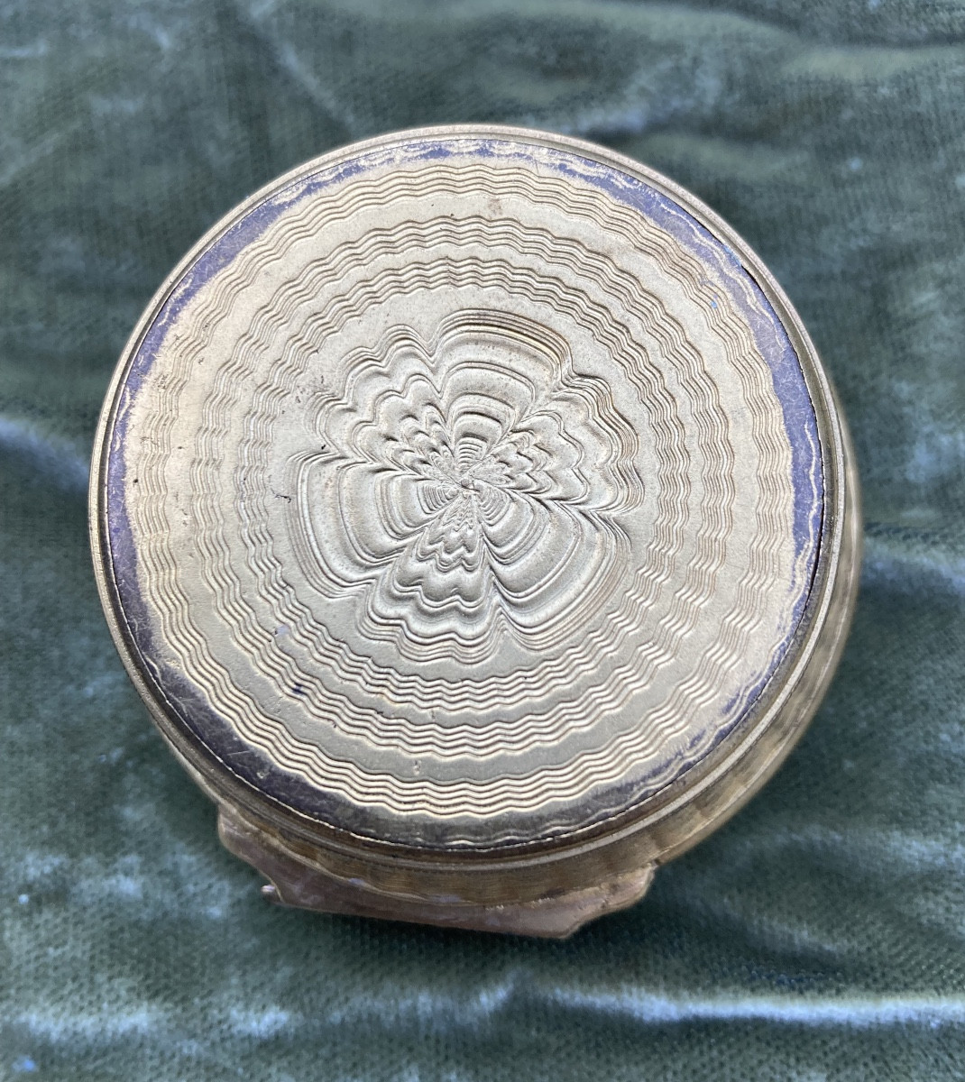 Small Enamel Box -photo-4