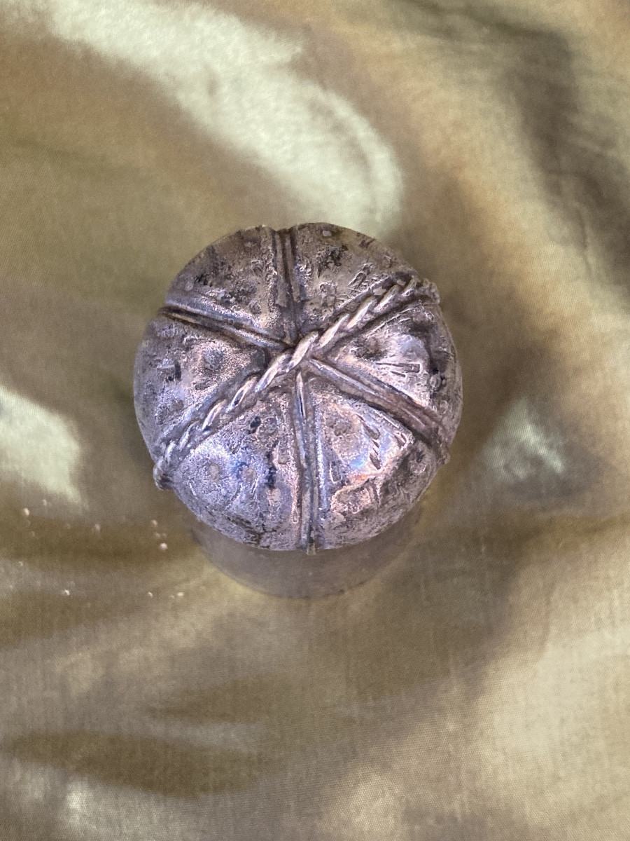 Trompe-l'œil Pepper Mill -photo-4