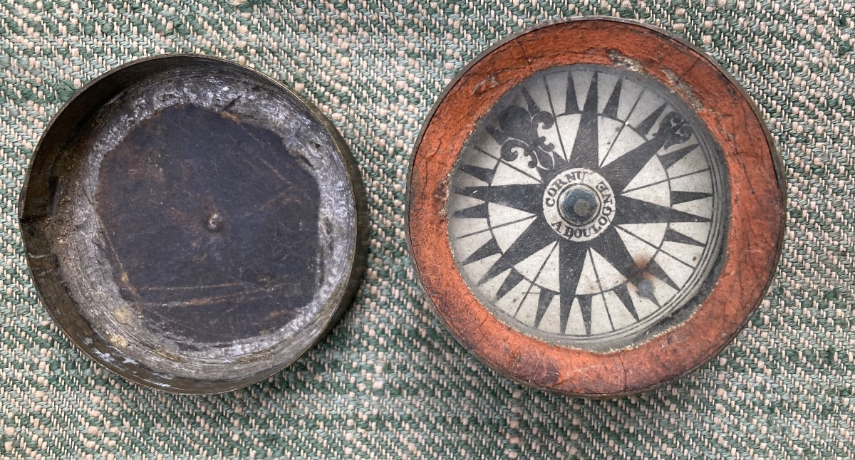 Cornu Compass In Boulogne