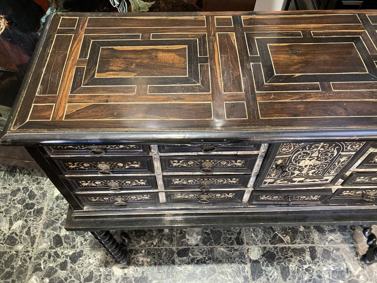 Cabinet de collectionneur-photo-1