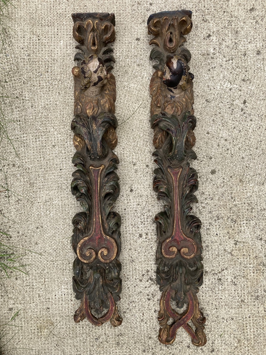Paire de bois sculptés et peints