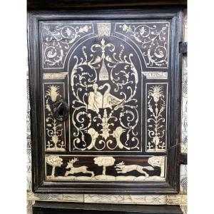 Cabinet de collectionneur