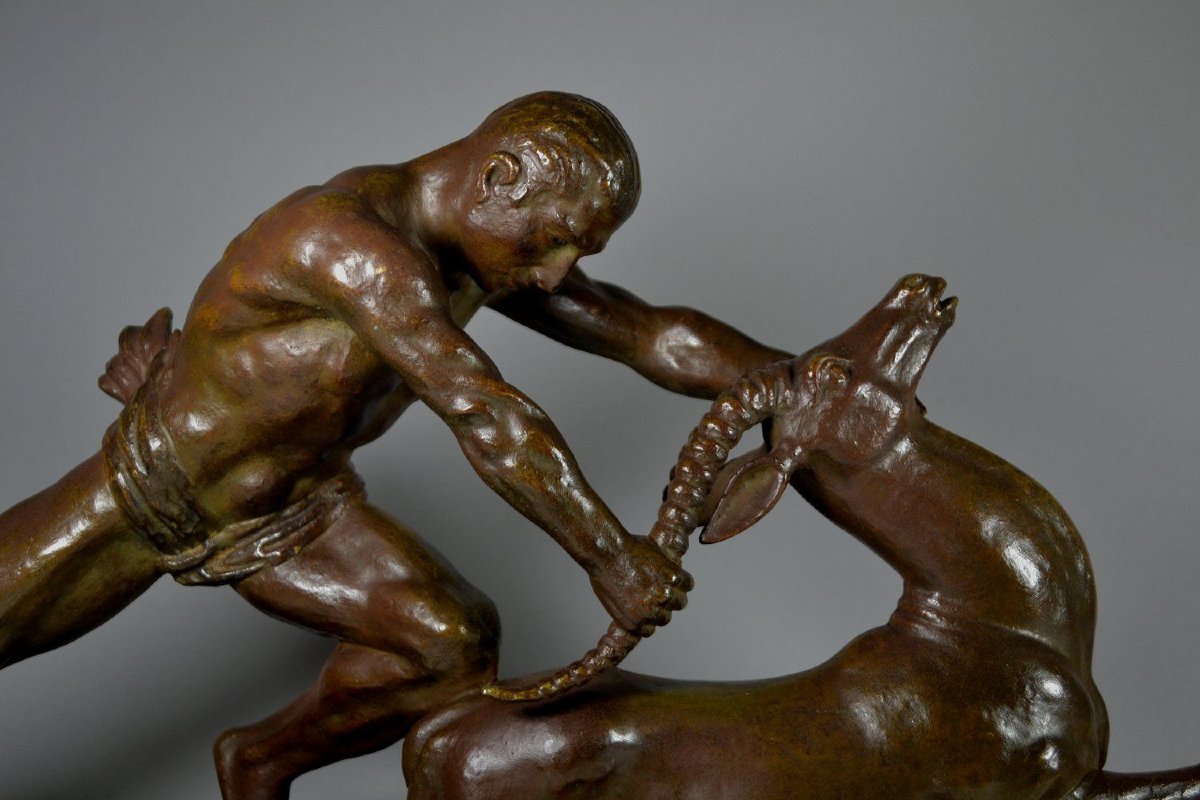 GHANU GANTCHEFF grand groupe en bronze art déco. Homme et antilope-photo-4
