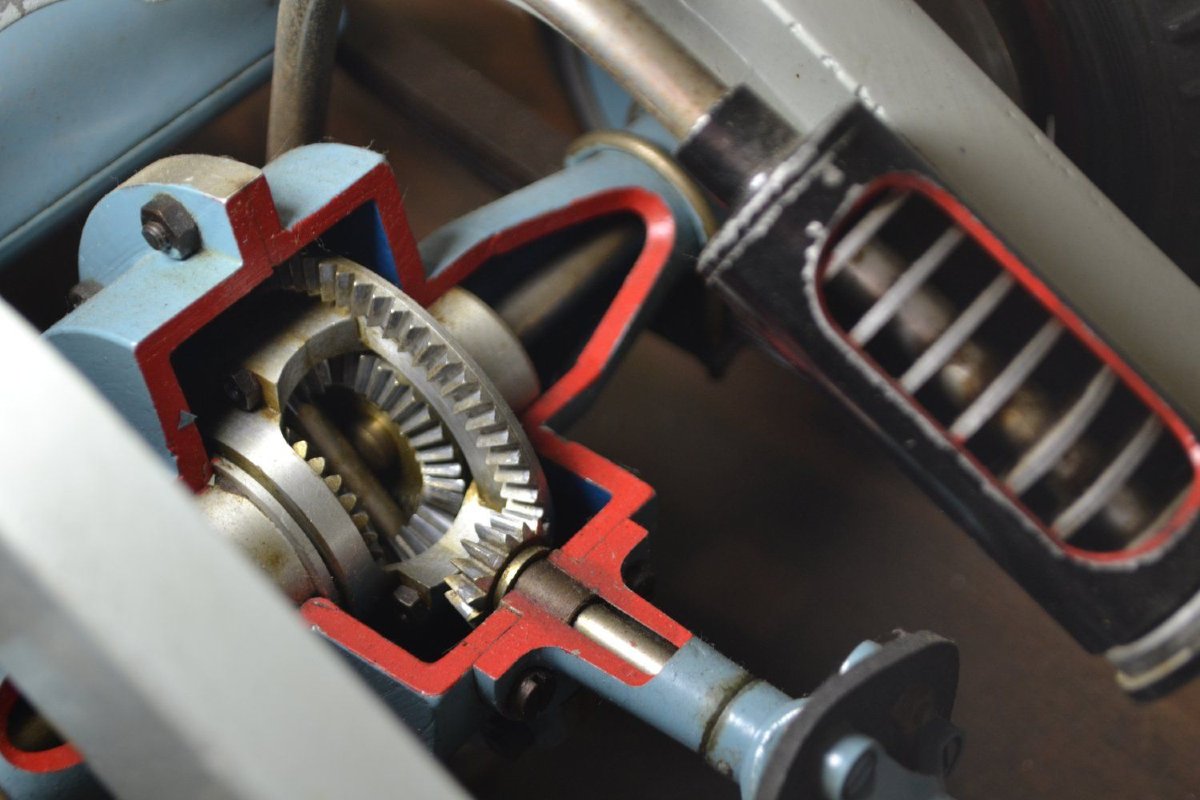 Hohm Driving School Instructional Cut-away Model Car-photo-4