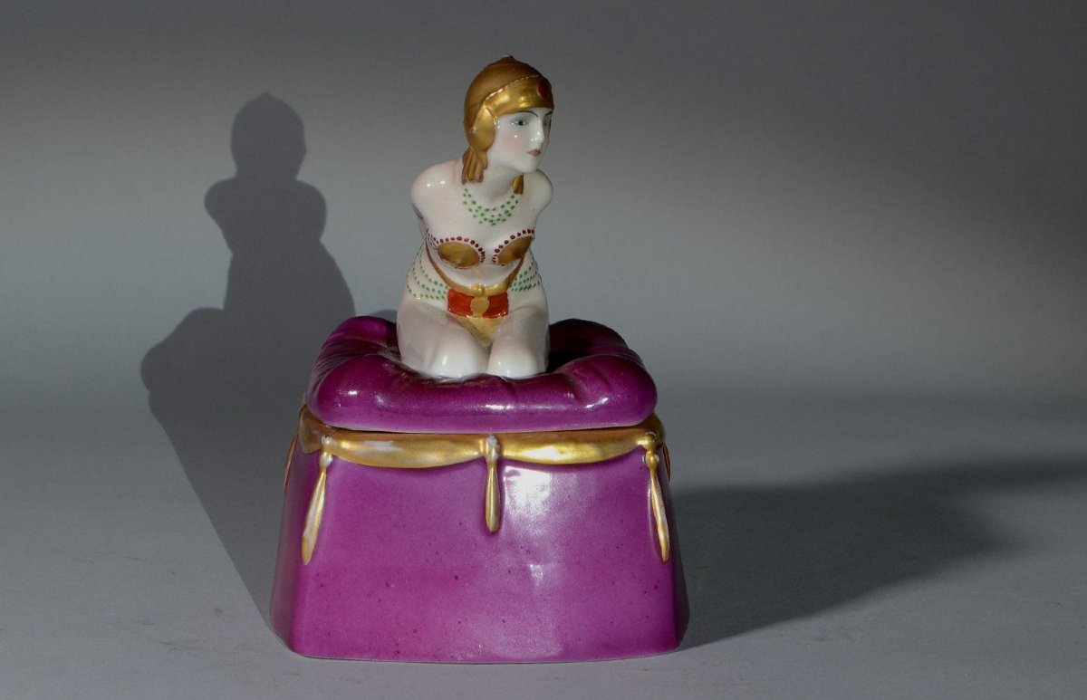 Boîte art déco en porcelaine Dh Chiparus -photo-4