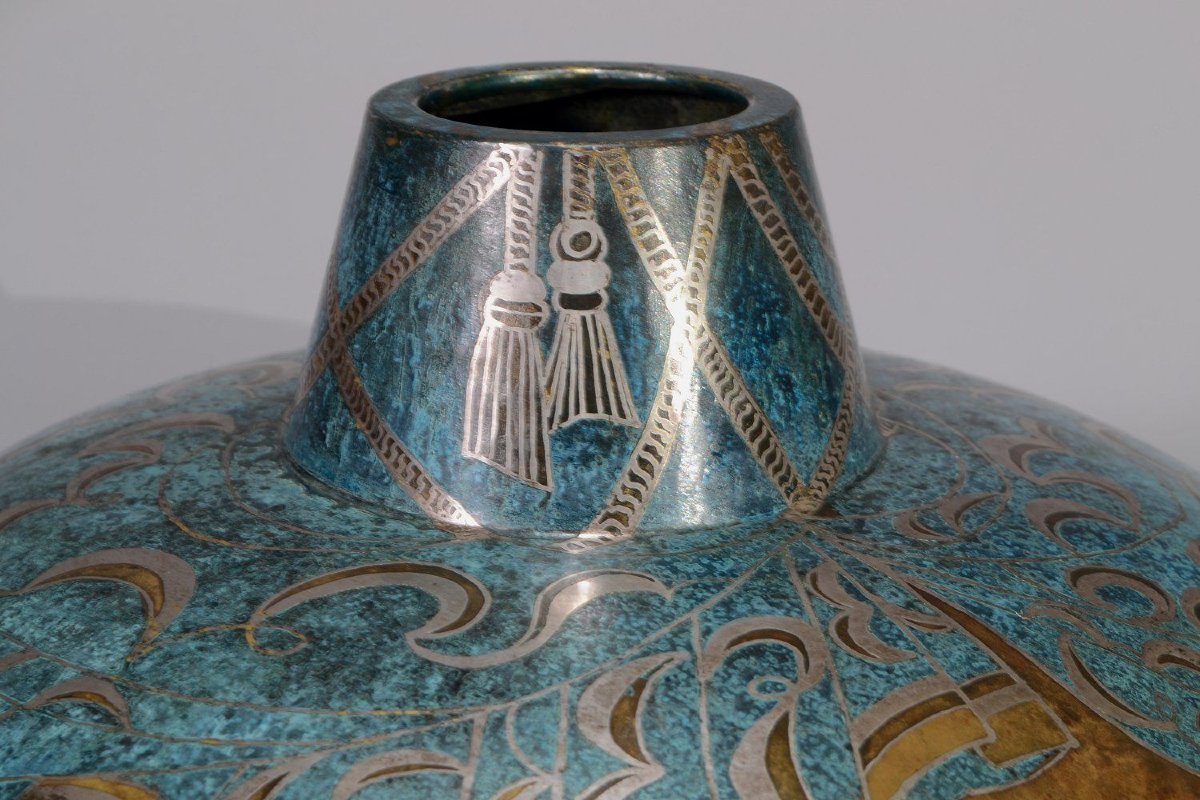 Paul Louis Mergier. Vase art déco en dinanderie. Pièce maîtresse.-photo-4