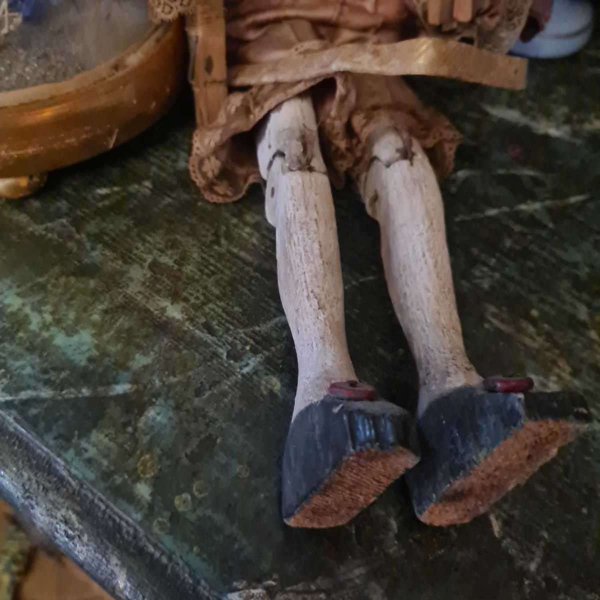 Pair Of Late 19th Century Of Wooden Puppets With Original Clothing-photo-3