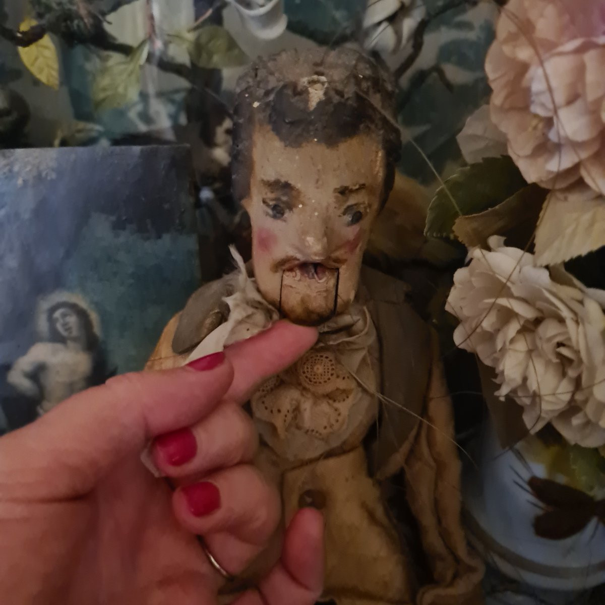 Pair Of Late 19th Century Of Wooden Puppets With Original Clothing-photo-2