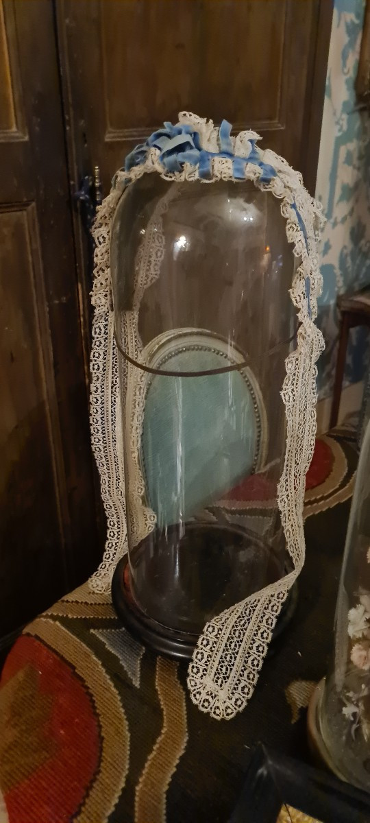 Lace And Ribbon Beard