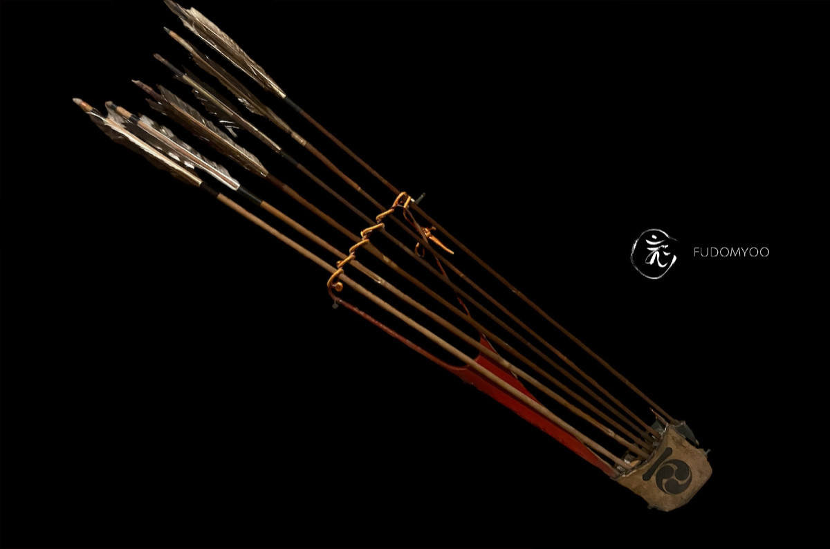 carquois avec kamon et fleches 