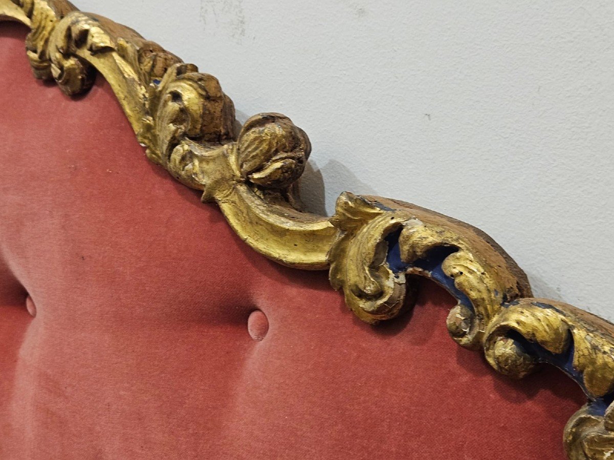 Headboard Made With A Golden Frieze From The 18th Century.-photo-4