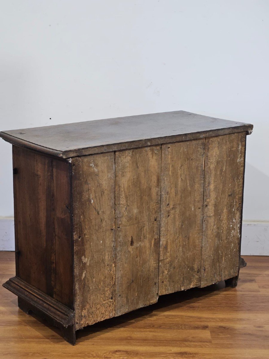 Small Walnut Sideboard - 17th Century-photo-1