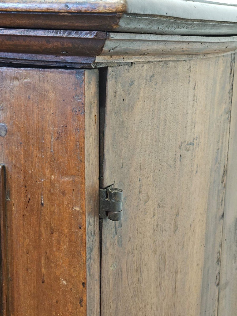 Small Walnut Sideboard - 17th Century-photo-4