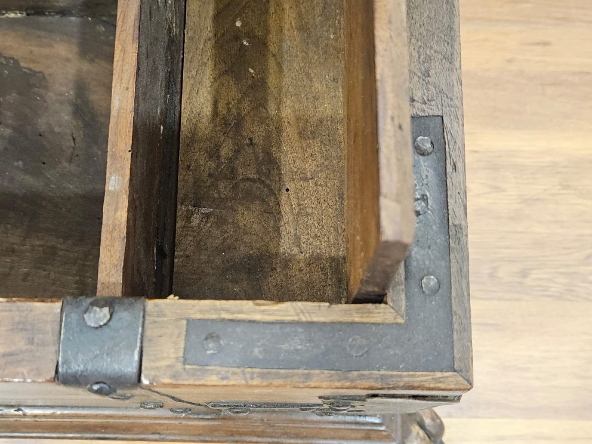 Chest / Strongbox - 18th Century-photo-8