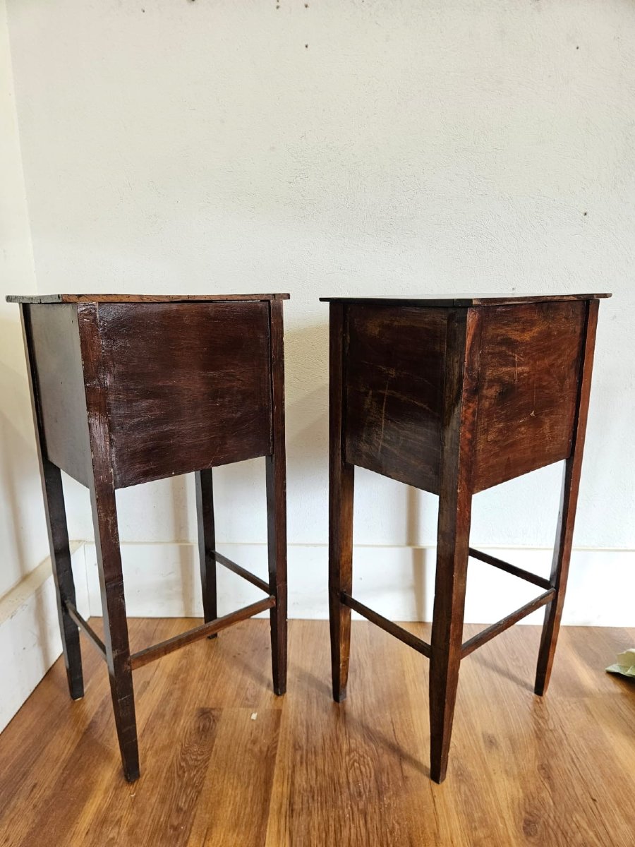 Paire de tables de chevet en noyer – début XIXᵉ siècle-photo-3