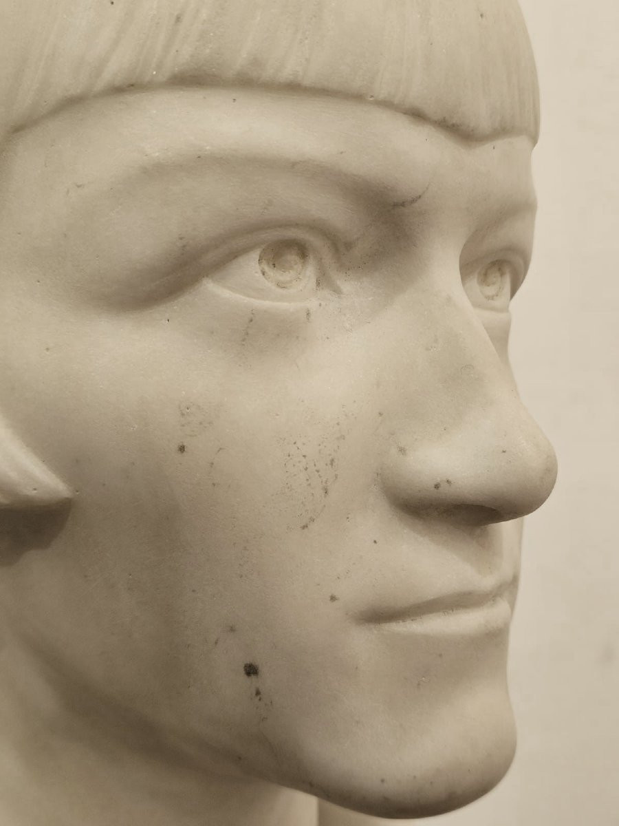 Female Marble Bust – Italy, Period 1920–1930-photo-3