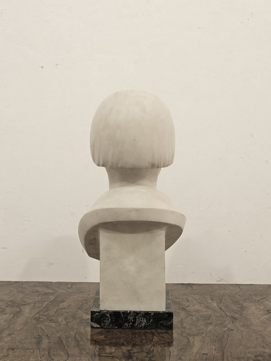 Female Marble Bust – Italy, Period 1920–1930-photo-3