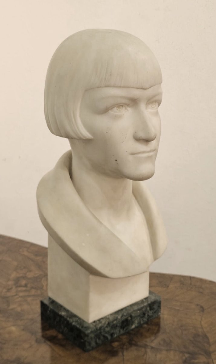 Female Marble Bust – Italy, Period 1920–1930-photo-6