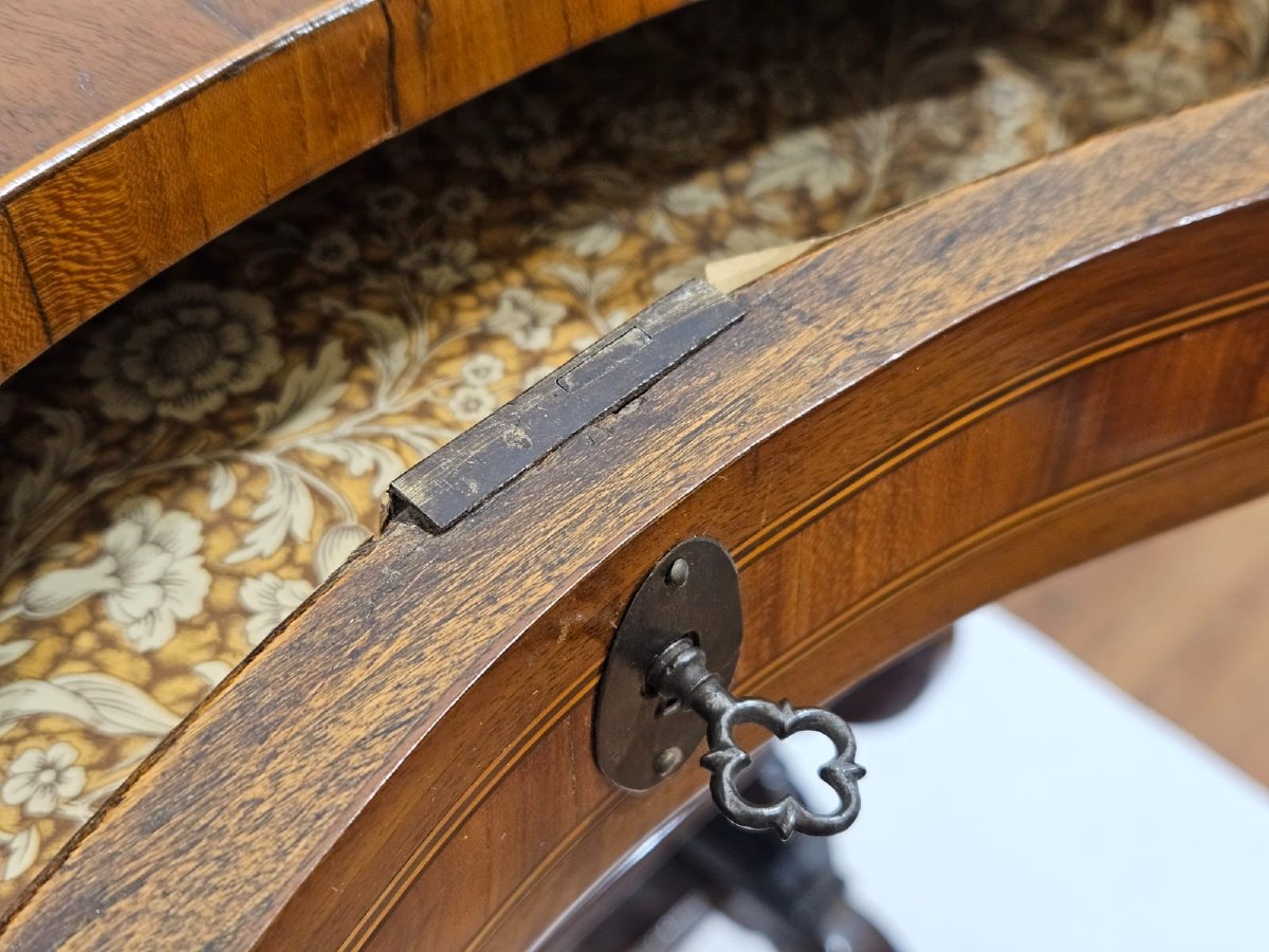 Kidney-shaped Veneered And Inlaid Table – 18th Century-photo-6