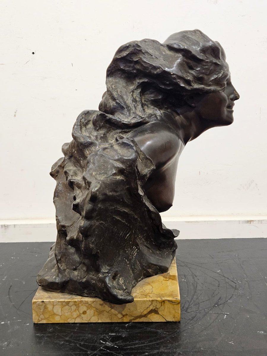 Bronze signé G. Parente sur base en marbre – fin du XIXᵉ siècle-photo-2