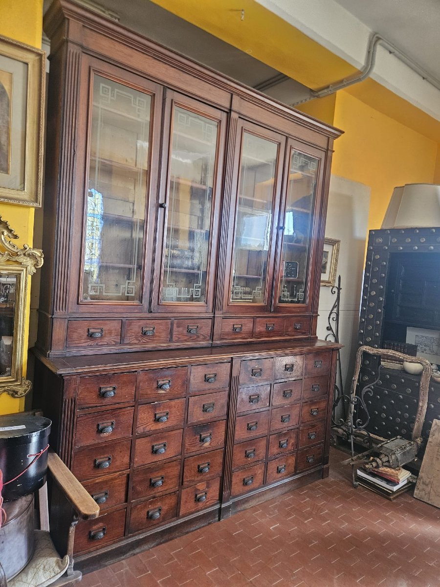 Bibliothèque de pharmacie en mélèze – Fin du XIXᵉ siècle-photo-2