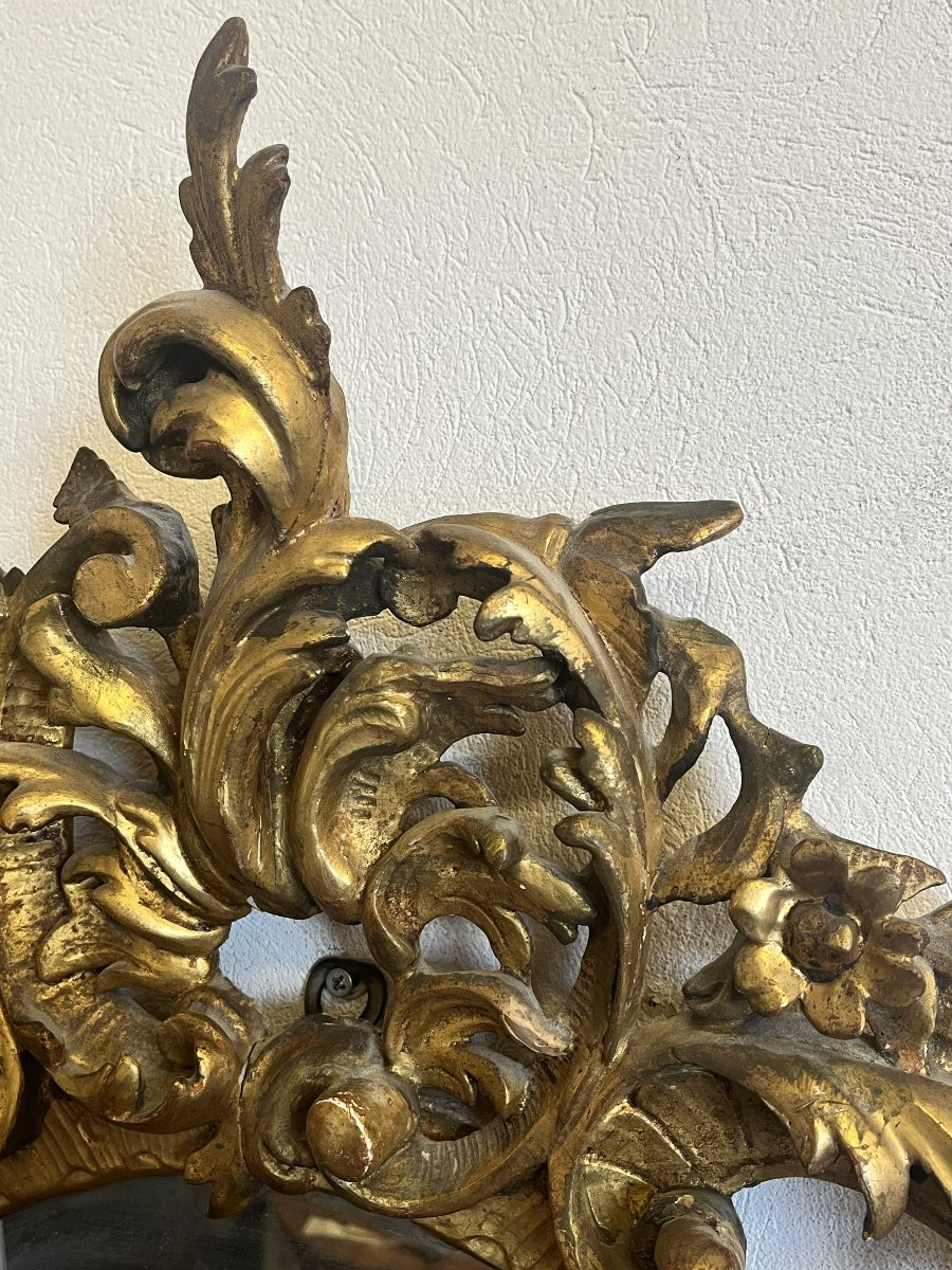 Miroir ovale en bois sculpté et doré à la feuille – XIXe siècle-photo-3