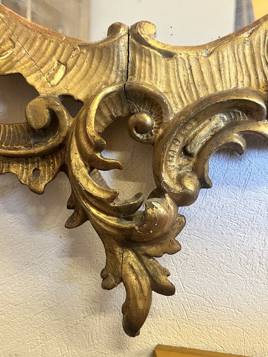 Miroir ovale en bois sculpté et doré à la feuille – XIXe siècle-photo-1