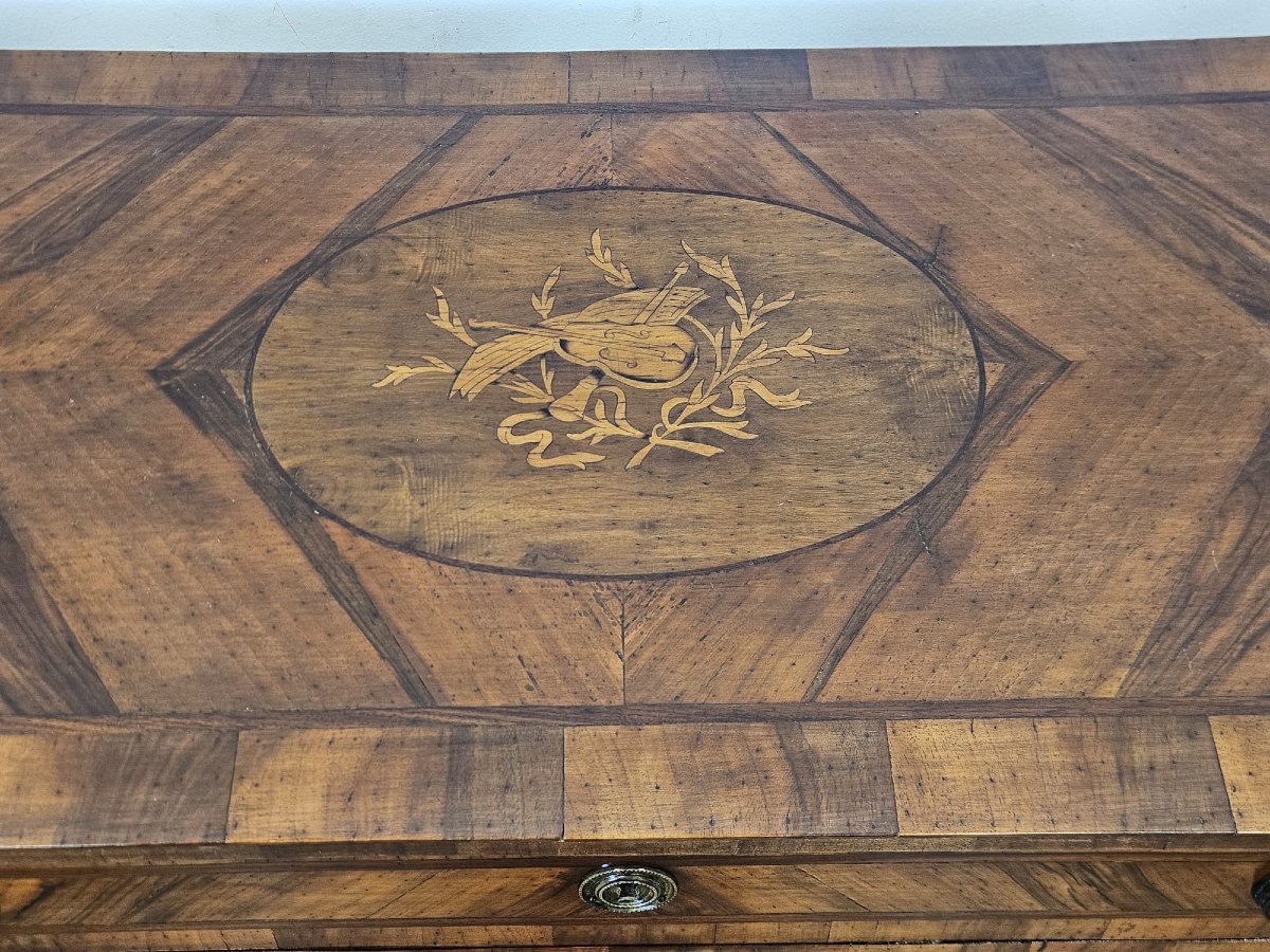 Commode plaquée et marquetée de la fin du XIXe siècle-photo-4